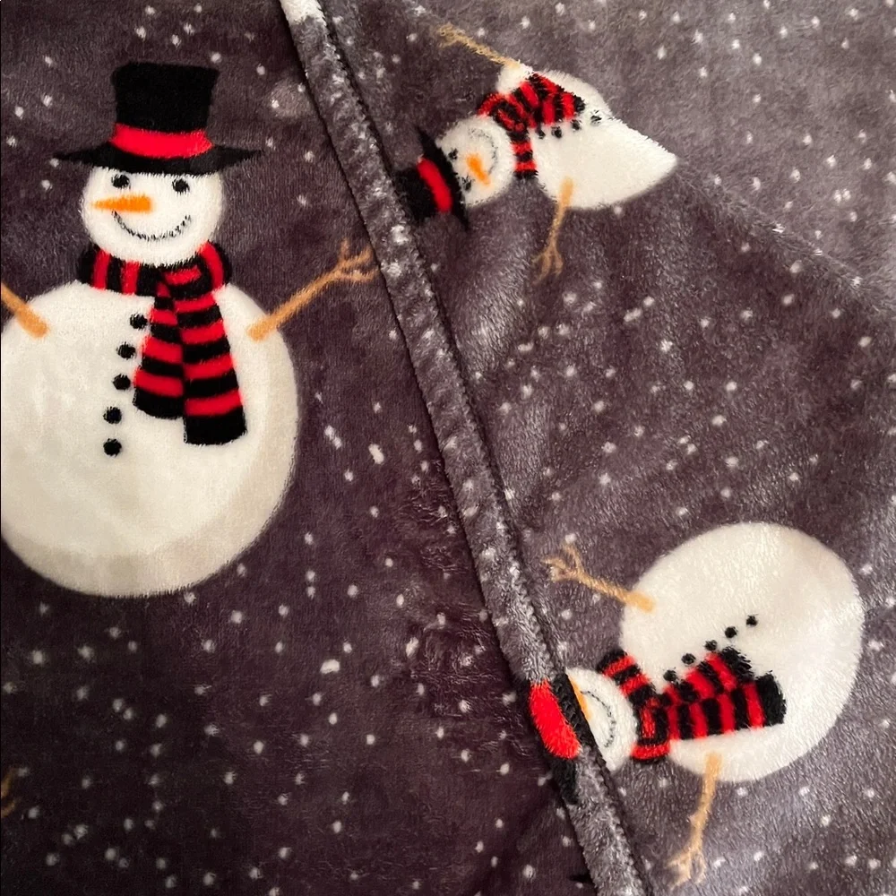 Pavilia plush Snowmen fleece blanket